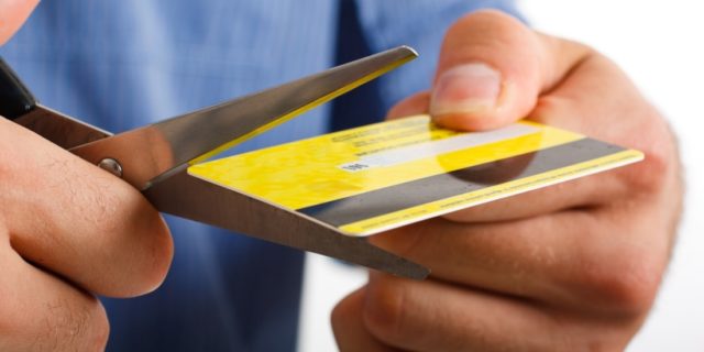 Kak-otkazatsya-ot-kreditnoj-karty